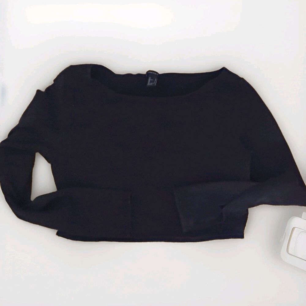 FOREVER 21 Women's Black Solid Long Sleeved Cropped T-Shirt - Size L